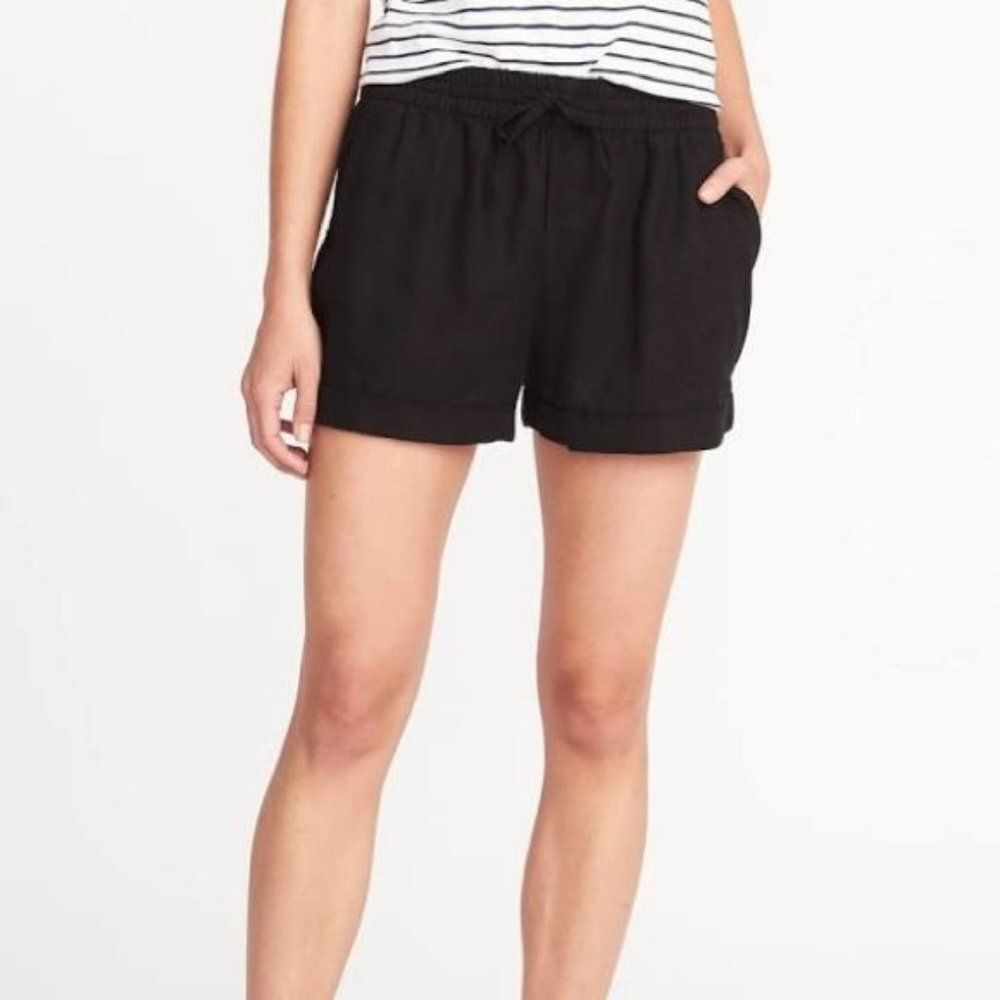 Mid Rise Linen Blend Shorts